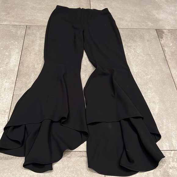 Alice and Olivia bell bottom pants - Picture 1 of 3